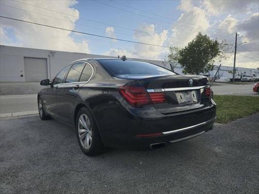2013 BMW 740 740i 4dr Sedan
