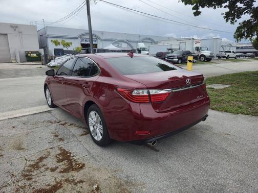 2015 Lexus ES 350 Crafted Line