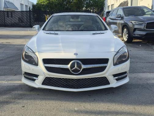 2015 Mercedes-Benz SL-Class SL 550 2dr Convertible