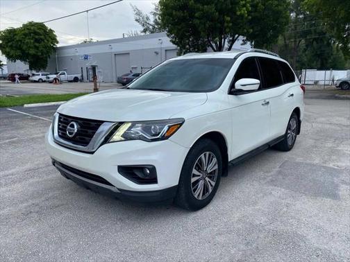 2018 Nissan Pathfinder SV