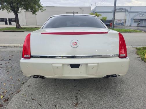2008 Cadillac DTS Luxury II