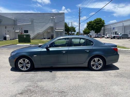 2010 BMW 528 528i 4dr Sedan