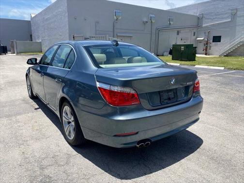 2010 BMW 528 528i 4dr Sedan