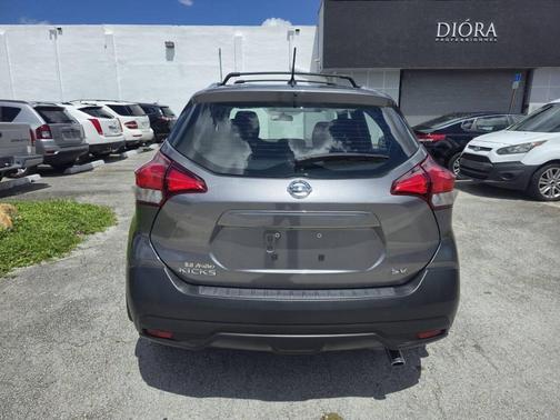2019 Nissan Kicks SV