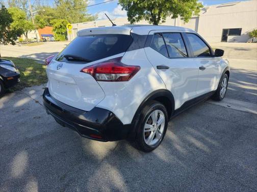 2020 Nissan Kicks S