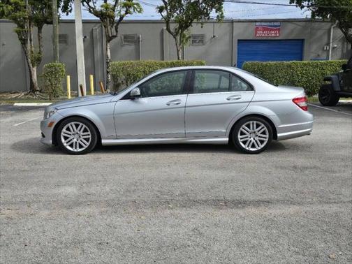 2009 Mercedes-Benz C-Class Luxury