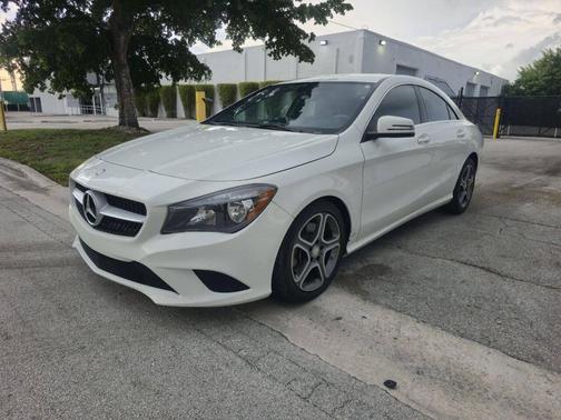 2014 Mercedes-Benz CLA-Class Base