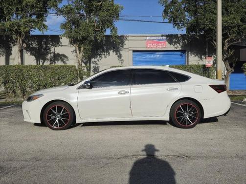 2016 Toyota Avalon XLE