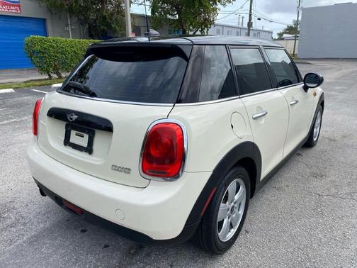 2016 MINI Hardtop Cooper