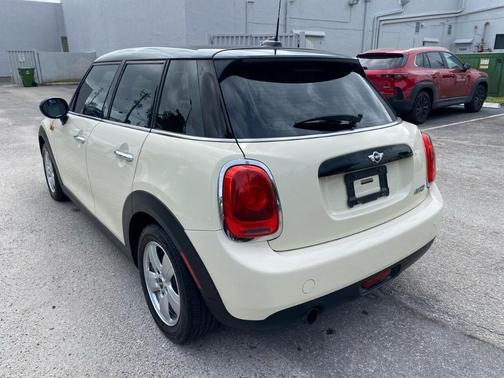 2016 MINI Hardtop Cooper