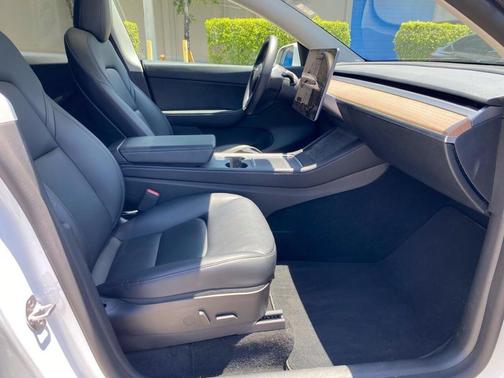 2022 Tesla Model Y Performance Dual Motor All-Wheel Drive