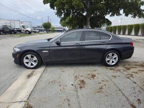 2011 BMW 528 528i 4dr Sedan