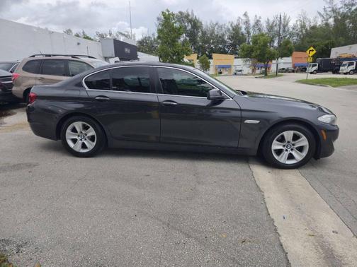 2011 BMW 528 528i 4dr Sedan