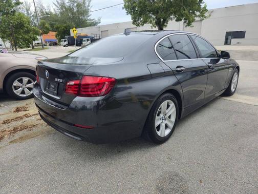 2011 BMW 528 528i 4dr Sedan