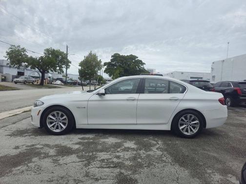 2015 BMW 528 528i 4dr Sedan