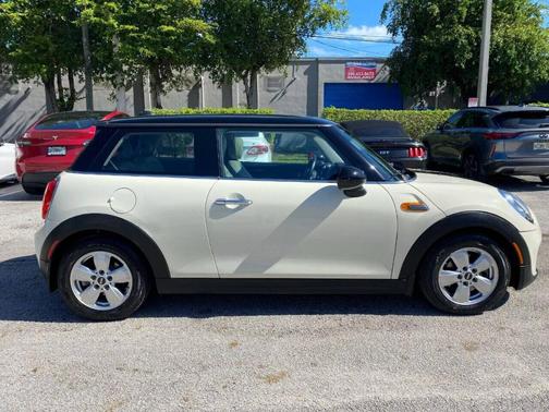 2015 MINI Hardtop Cooper