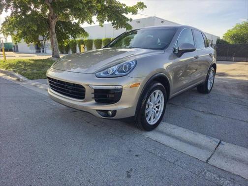 2017 Porsche Cayenne S