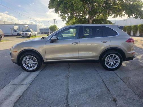 2017 Porsche Cayenne S