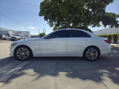 2016 Mercedes-Benz C-Class Luxury