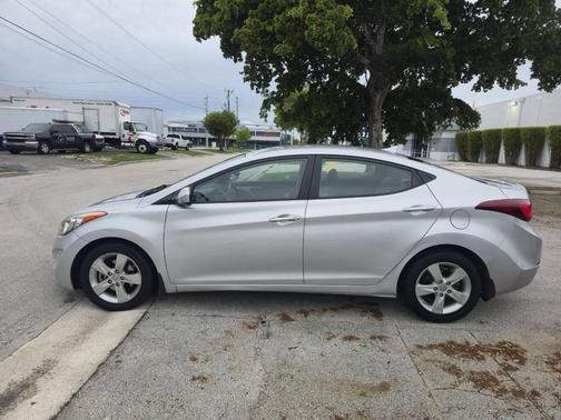 2013 Hyundai ELANTRA Limited