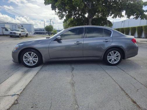 2012 INFINITI G25 Journey