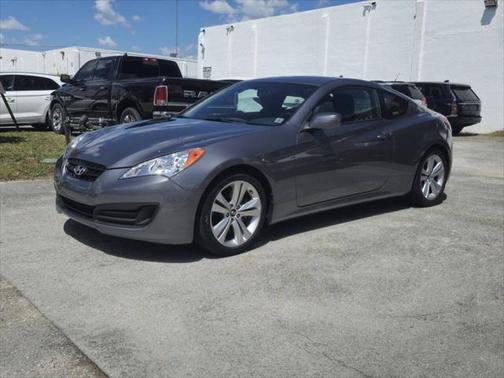 2011 Hyundai Genesis Coupe 2.0T Premium