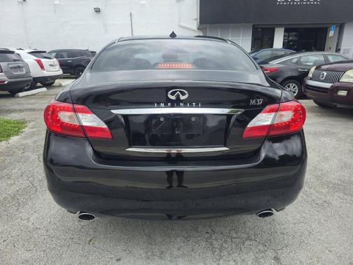2013 INFINITI M37 Base