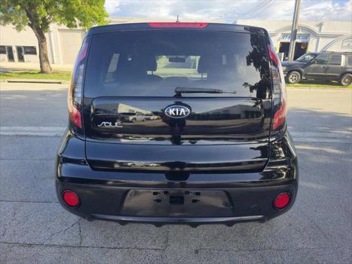 2017 Kia Soul Base