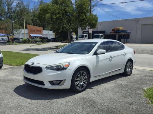 2016 Kia Cadenza Limited 4dr Sedan