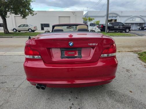 2011 BMW 128 128i 2dr Convertible SULEV