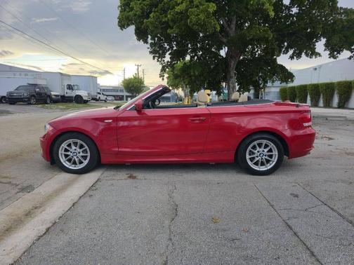 2011 BMW 128 128i 2dr Convertible SULEV