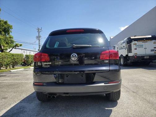 2016 Volkswagen Tiguan SE