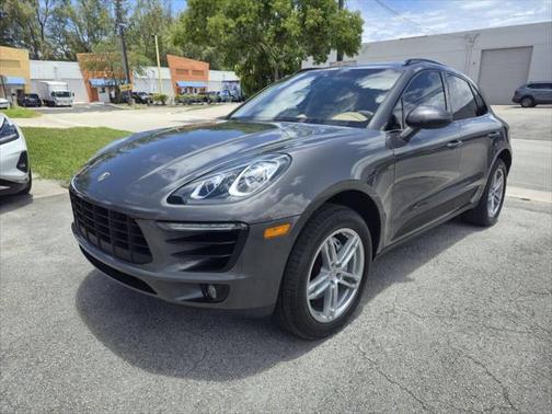 2016 Porsche Macan S