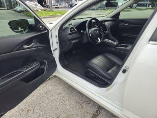 2019 Honda Insight Touring