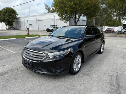 2018 Ford Taurus SE