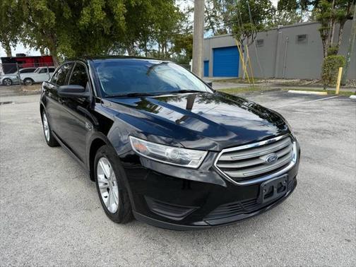 2018 Ford Taurus SE