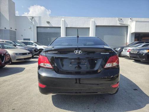 2016 Hyundai Accent SE