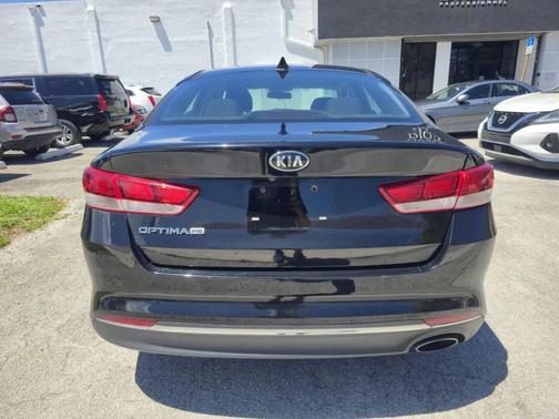 2018 Kia Optima LX