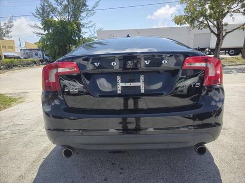 2013 Volvo S60 T5 Premier