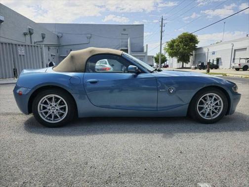 2003 BMW Z4 2.5i Roadster