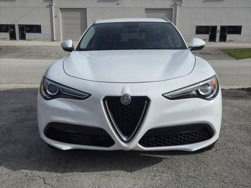 2018 Alfa Romeo Stelvio Base