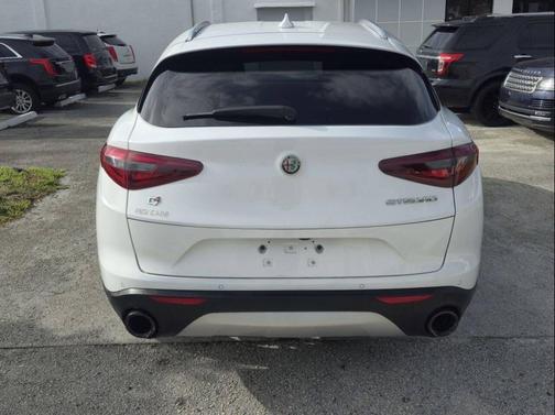2018 Alfa Romeo Stelvio Base