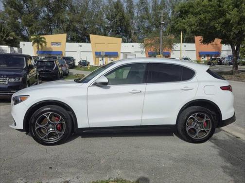 2018 Alfa Romeo Stelvio Base