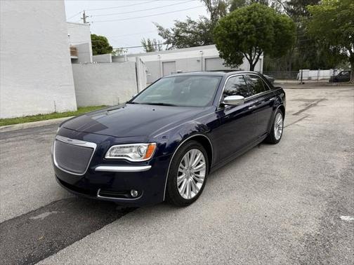 2013 Chrysler 300C Luxury Series