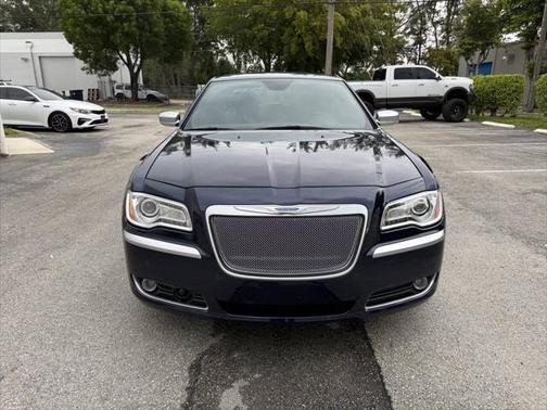 2013 Chrysler 300C Luxury Series
