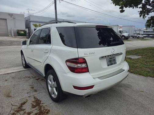 2011 Mercedes-Benz M-Class ML 350 4dr SUV