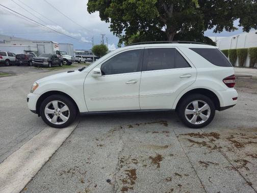 2011 Mercedes-Benz M-Class ML 350 4dr SUV