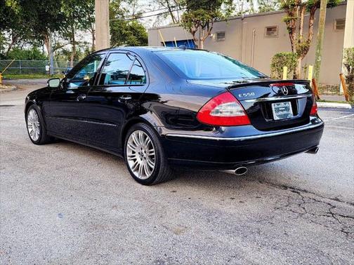 2008 Mercedes-Benz E-Class E 550 4dr Sedan