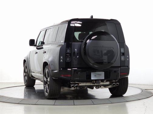 Carpathian Gray Premium Metallic 2026 Land Rover Defender 110 V8