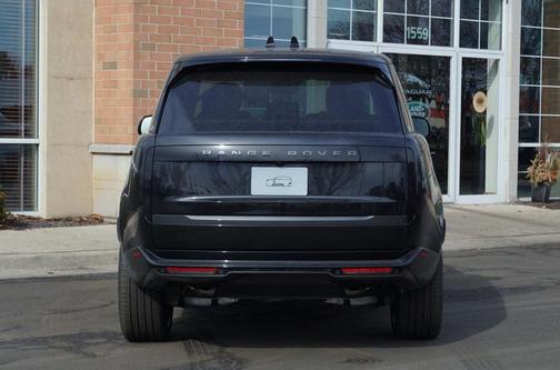 2026 Land Rover Range Rover P530 SE